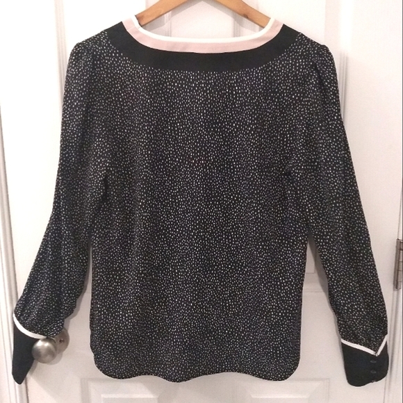 SET OF 2 NWT Express V Neck Neutral Blouses Micro Dot Floral Size S - Picture 11 of 15